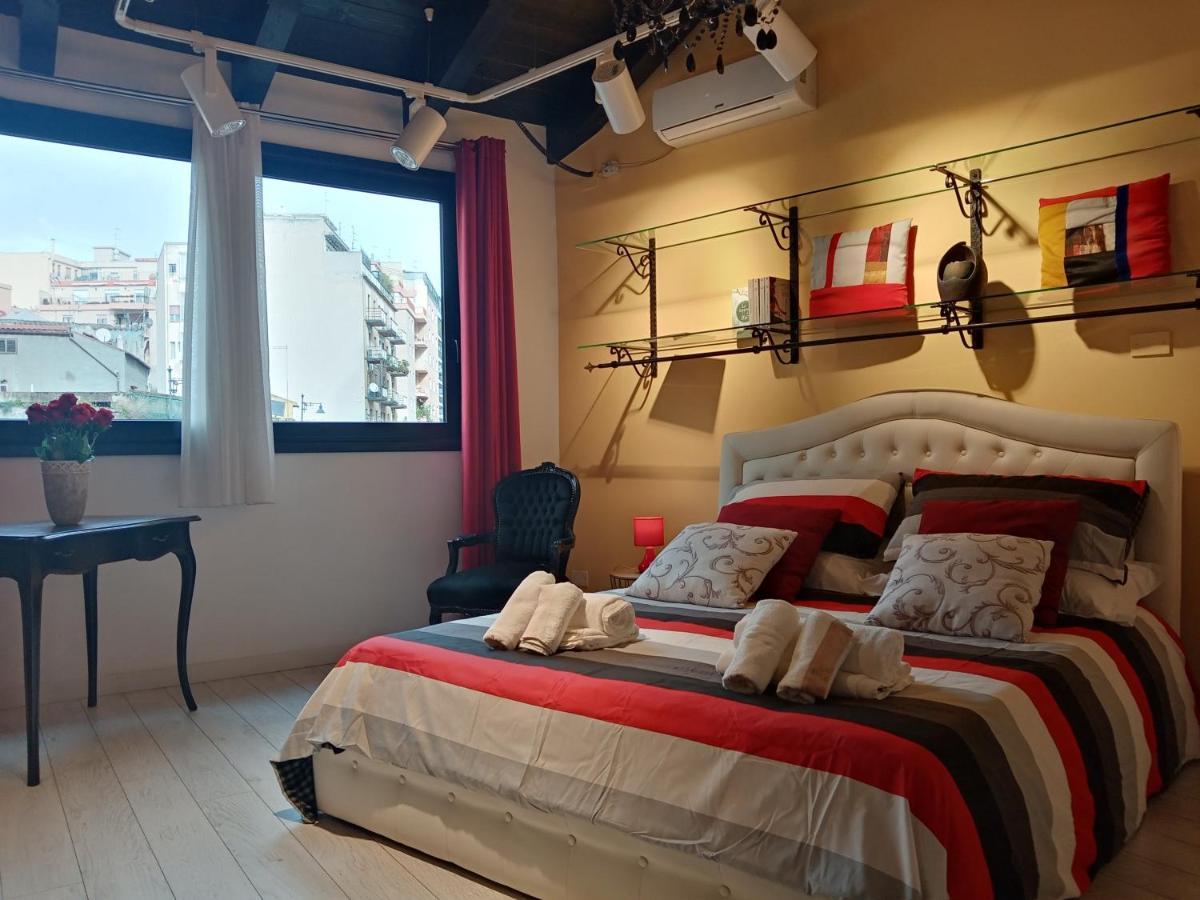 Einaudi 56 Guest House Кальярі Екстер'єр фото